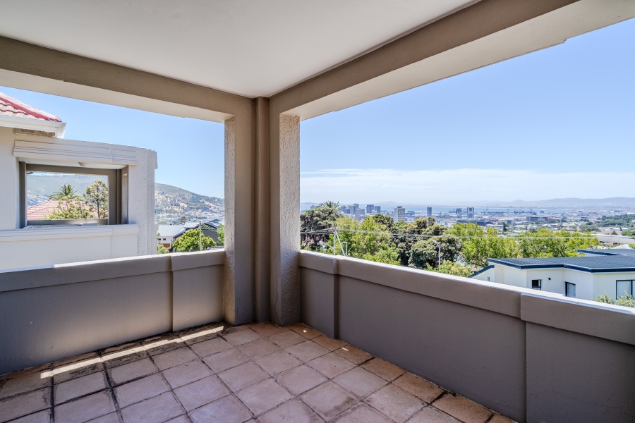 3 Bedroom Property for Sale in Oranjezicht Western Cape